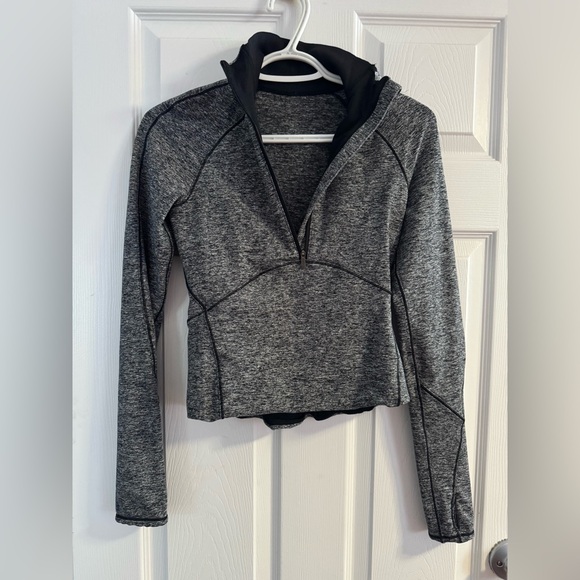 Lululemon Athletica Black Heathered Cropped Sweatshirt - Picture 3 of 7